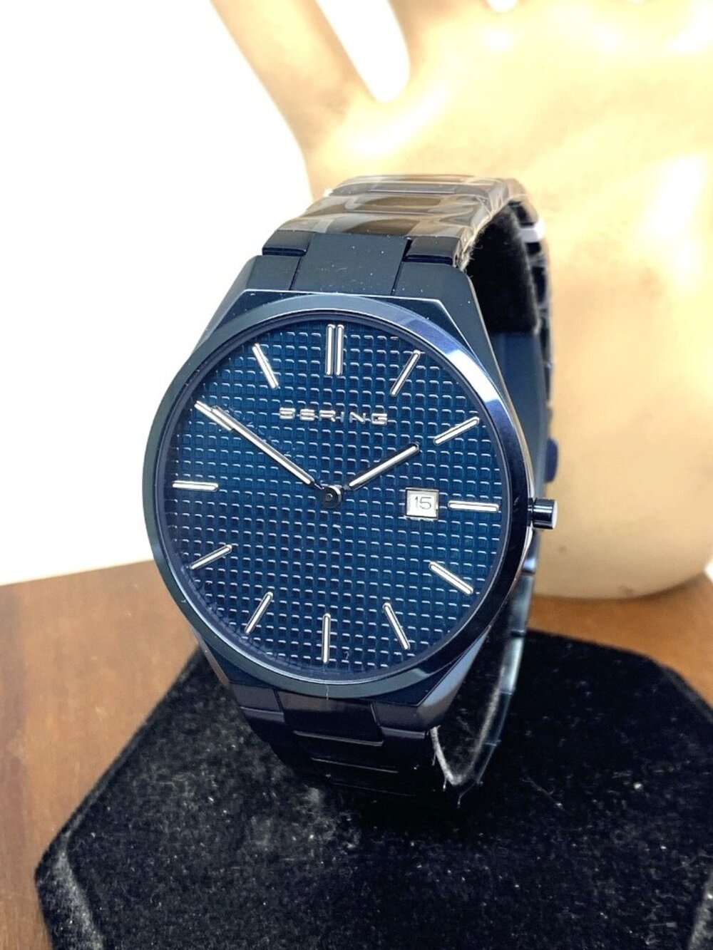 Bering Men's Watch 17240-797 Quartz Blue Dial Date Stainless Steel 40mm